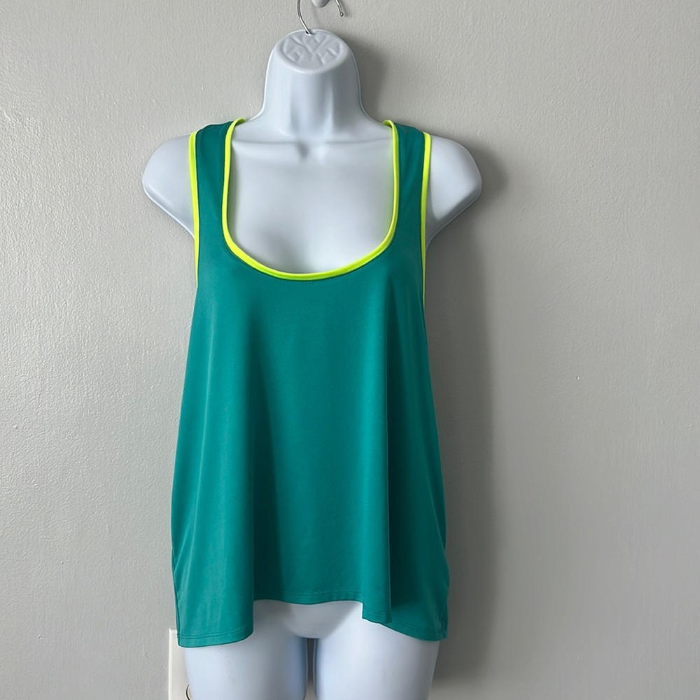 SO active wear green tank top size XL
